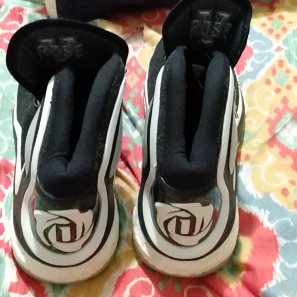 sneaker - Picture 3 of 4
